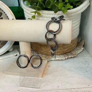 Jump into the Ring Paparazzi Bracelet and Earrings